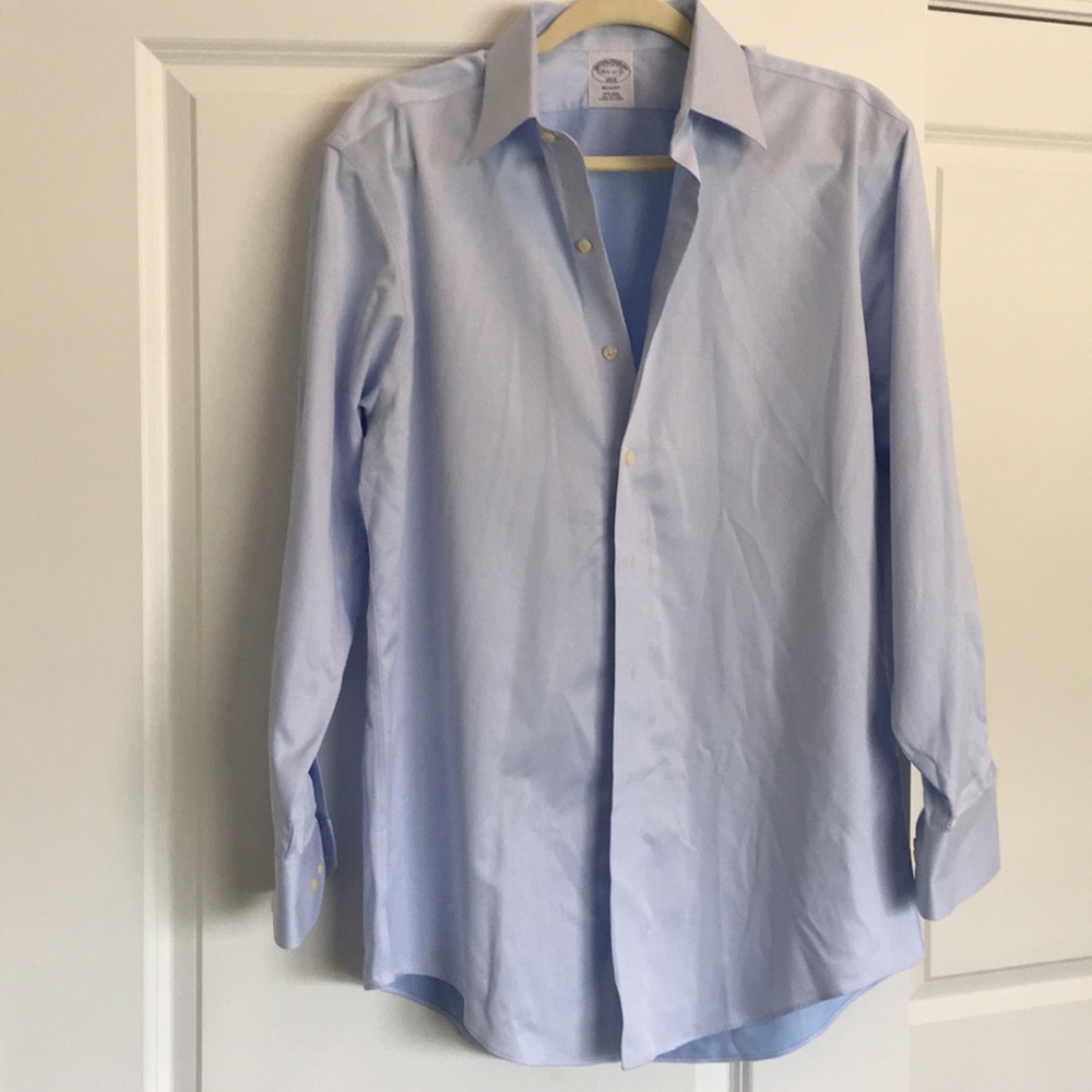 Men’s Brooks Brothers dress shirt